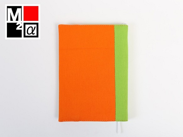 帆布のブックカバー（オレンジ＆グリーン） 1枚目の画像