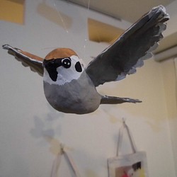 張り子の小鳥　飛翔スズメ 1枚目の画像