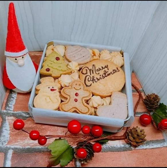 クリスマスクッキー缶 大 【完売】 1枚目の画像