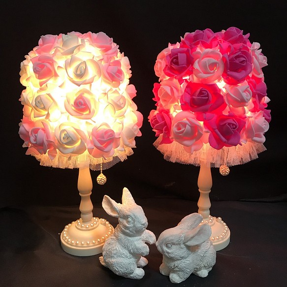 バラ 薔薇 ローズ アンティーク調ライト テーブルランプ 間接照明 ランプ フラワーライト ウエディング ウェディング 1枚目の画像
