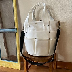 バケツ型バッグ（大）ハタラキモノ  ショルダー付き　オフホワイト 1枚目の画像