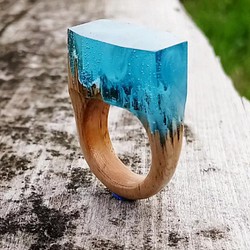 [免費送貨]工藝！天然木材樹脂“ Ring”的特殊戒指配件按所需的戒指尺寸製造！您也可以製作不同的顏色！ 第1張的照片
