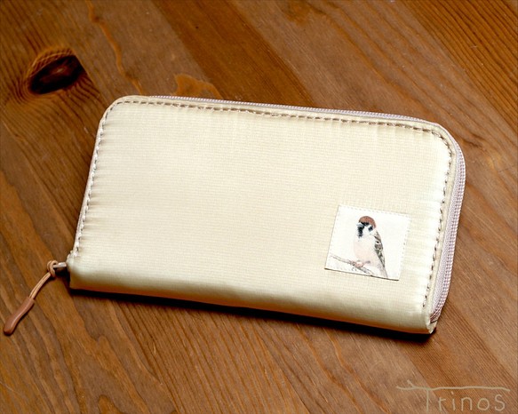 スズメのラウンドファスナー長財布 (お好きな野鳥が選べます) 1枚目の画像