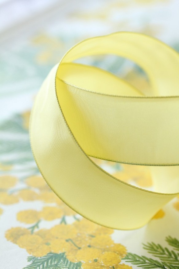 法國製造的絲帶·標準檸檬黃25毫米寬 第1張的照片