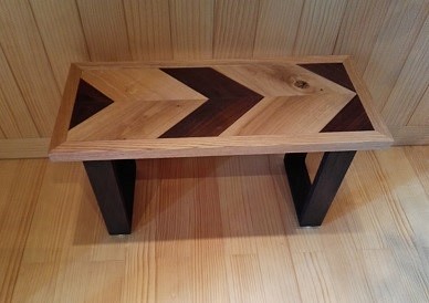 【ツートン　ヘリンボーン 700】　 カフェテーブル/シェルフ / 天然木/ 無垢材/ベンチ 1枚目の画像