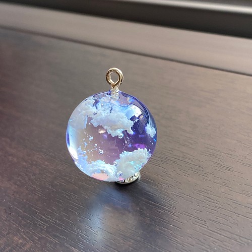 空をひとすくい 空玉球体ネックレス レジン 宇宙 キーホルダー変更可能 ネックレス ペンダント Lindisima 通販 Creema クリーマ ハンドメイド 手作り クラフト作品の販売サイト