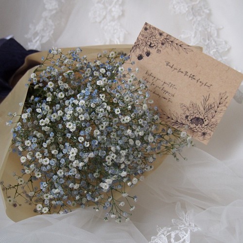 枯れない魔法の Baby S Breath 色が選べる花束 笑顔になる幸せのかすみ草 サムシングブルー フラワー リース Flower Honahana 通販 Creema クリーマ ハンドメイド 手作り クラフト作品の販売サイト