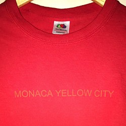 Monaca yellow city ロゴTシャツ アカ 1枚目の画像