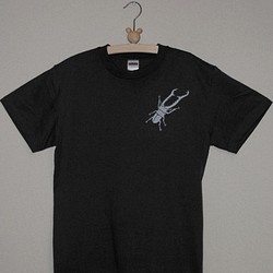 【2019セール】男はクワガタ Tシャツ 150サイズ（メンズXS） ブラック 1枚目の画像