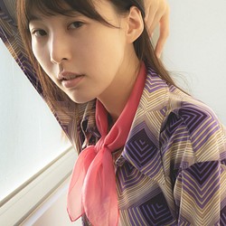 法式浪漫 細緻質感 亮麗粉紅素色雪紡絲巾 from a friend of mine 日本製作 第1張的照片