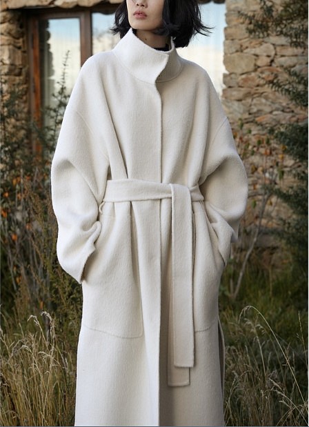 贅沢なウールカシミヤを用いたリバーシブル仕様のロングコート コート