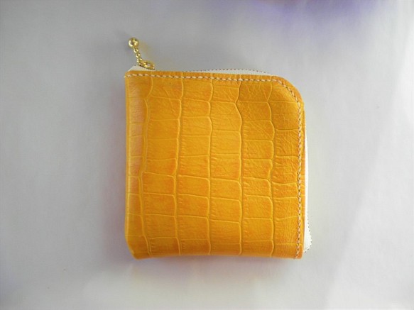L字ファスナーの革財布（黄色クロコ型押し） 1枚目の画像