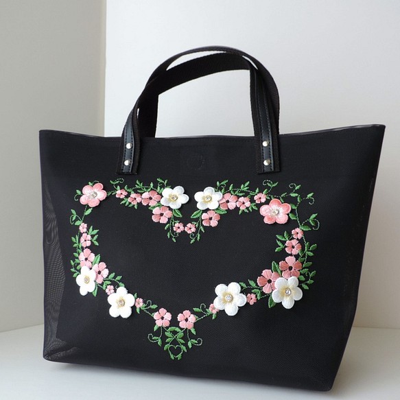 大人可愛い　花刺繍バッグ〈ピンク系〉 1枚目の画像