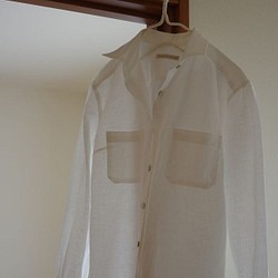 白いリネンのレギュラーシャツ　Mサイズ 1枚目の画像