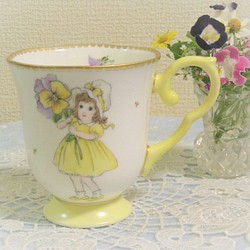♡マグカップ（パンジーと少女）高さ10㎝/径9㎝/250㏄ 1枚目の画像
