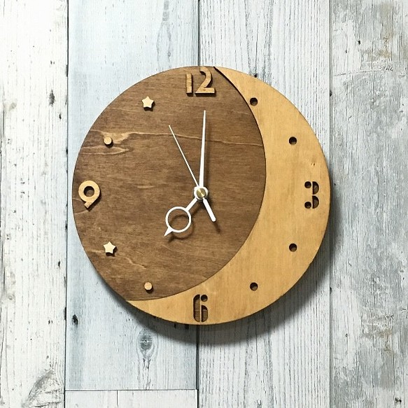 【受注製作】木製掛け時計　三日月と星 1枚目の画像