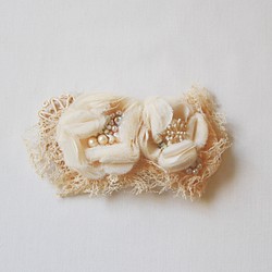 布花☓本真珠のヘッドドレス - 結婚式、卒業式、入学式など特別な日に 1枚目の画像