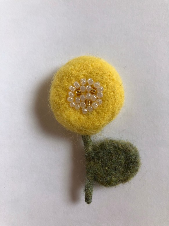 桜 印 羊毛フェルト ハンドメイド ブローチ たんぽぽ 花 春