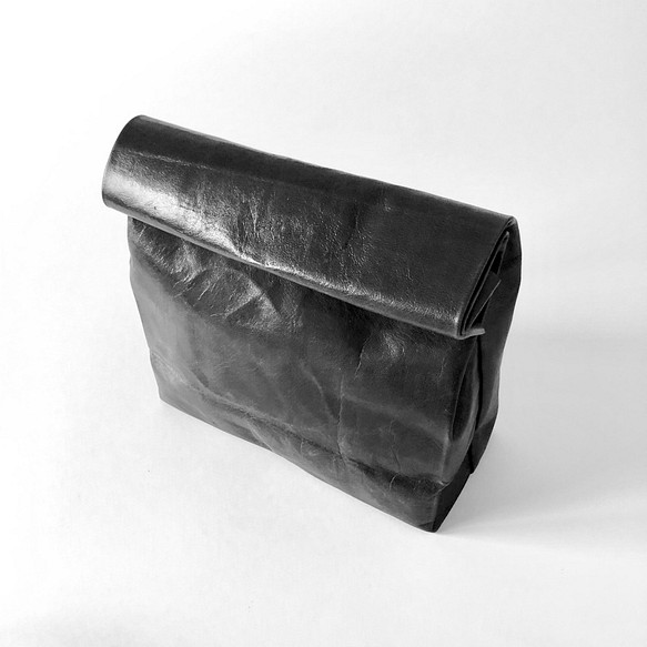 KAMIBUKURO（紙袋）小號國內黑色皮革黑色 第1張的照片