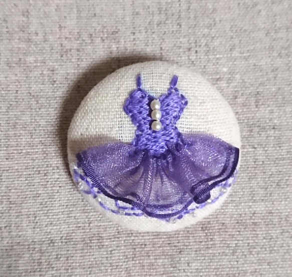 送料無料】 ブローチ 刺繍 バレエチュチュ 丸 紫 ブローチ tutu 通販