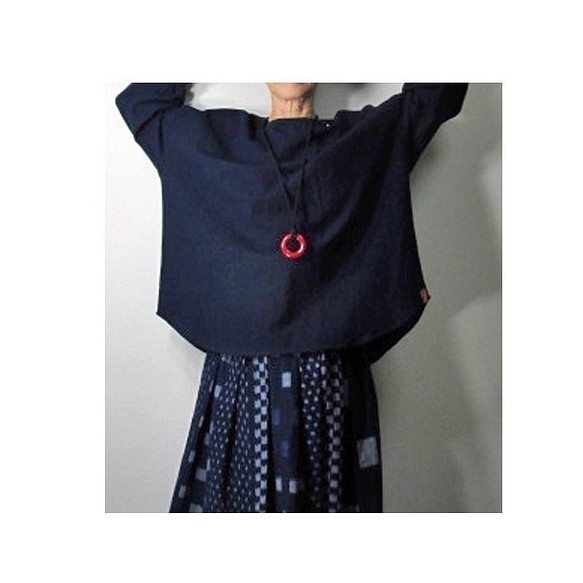 再販/商品/telitea日本備後絣藍染め襟ぐりと袖口リブブラウス（BL-0106) 1枚目の画像