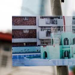 攝影風景明信片 城市中的迷你城堡萬用卡 第1張的照片