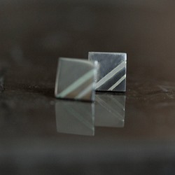 純銀條紋珐瑯耳環-紫灰-一對 第1張的照片