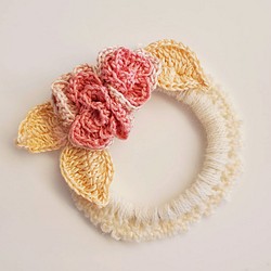 かぎ針編み　お花のヘアゴム 1枚目の画像