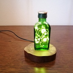 緑の小瓶のミニランプ 1枚目の画像