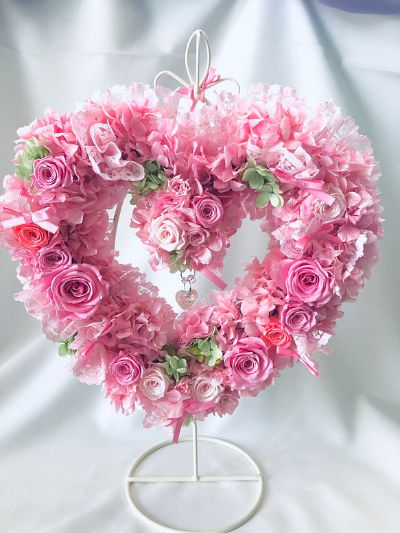 ウェルカムリース プリザーブドフラワー ピンクのバラに赤いお花 ハートリース 結婚式 ウエディング ギフト プレゼント 結婚祝い 通販 