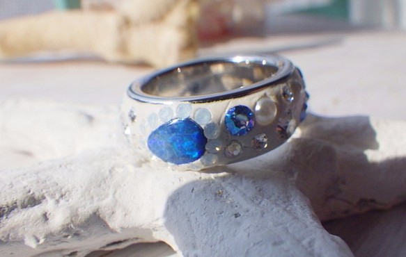 Gland Blue Opal Ring オパールとスワロフスキーのクレイリング | www