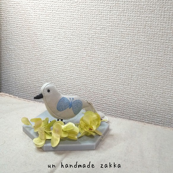 ☆現品☆⚮̈ハンドメイド⚮̈小鳥の置き物 オブジェ 人形② 1枚目の画像