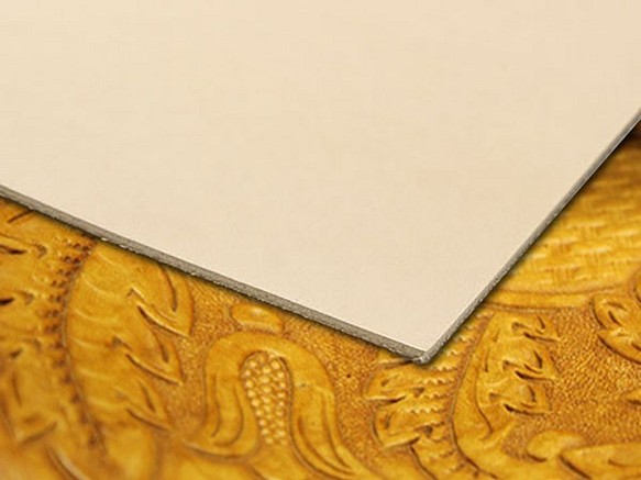 牛革タンローA3サイズ(29.7x42cm) 厚み1.0/1.5/2.0mm【レザークラフト用ヌメ革】 1枚目の画像