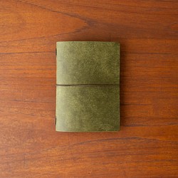 シンプル手帳カバー＜トラベラーズノートパスポートサイズ＞オリーブグリーン 1枚目の画像