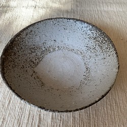 かなりユニークな陶器の風合いの鉢 1枚目の画像