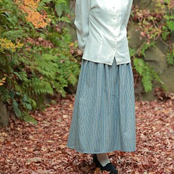 ブルーのレトロギャザースカート 1枚目の画像