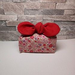 お弁当袋☆化粧ポーチ♥️リボン♥️赤りぼん♥️小花レッド♥️結ぶタイプ 1枚目の画像