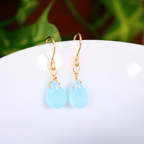 * 數量有限 [14Kgf] Blue Jade Natural Stone Hook Earrings / 防過敏 / Lea 第1張的照片