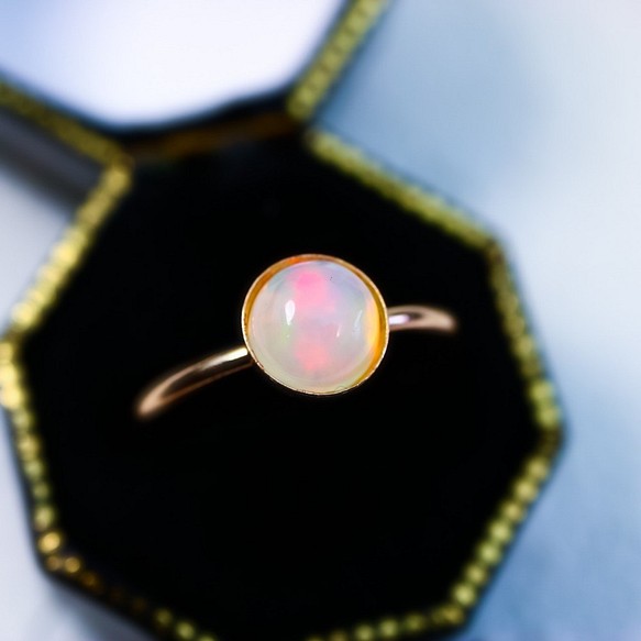 【10K】エチオピア産　オパール　ベゼル　フクリン　リング　指輪