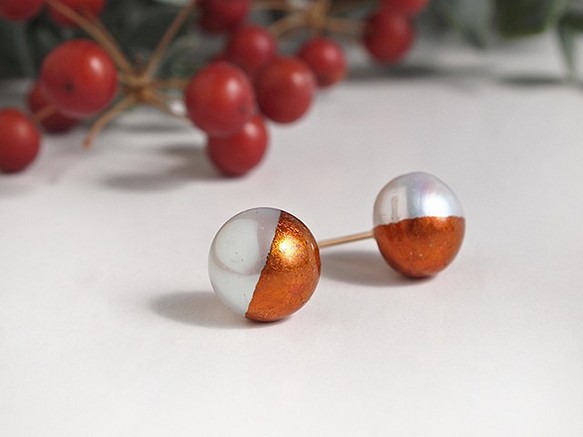 “新色”茜珍珠【穿孔耳環】| 橙棕白色淡水珍珠10mm | 第1張的照片