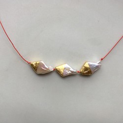 金箔とパールのネックレス／Hishi 1枚目の画像