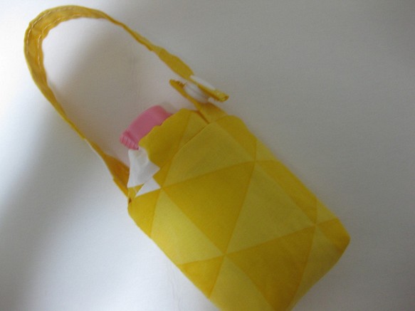 消毒液ホルダー（手ピカジェル60ml）鱗文様　バッグに掛けられ気軽にお洗濯できます！ 1枚目の画像