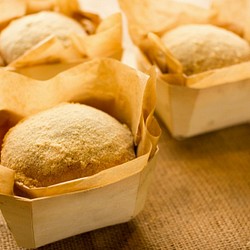 Boulangerie Lafi人気のメープルのパン　カエデ 1枚目の画像