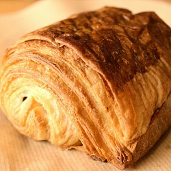 Boulangerie Lafi人気のパン　パンオショコラ(２個セット) 1枚目の画像
