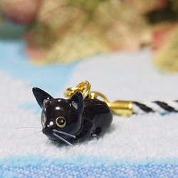 ☆ほっしー様オーダー作品☆　黒猫ちゃんのストラップ 1枚目の画像