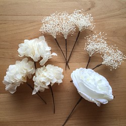 ホワイトローズと紫陽花かすみ草のヘッドドレス✼∗ 1枚目の画像