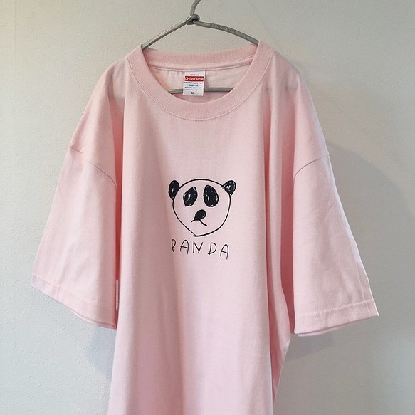 寬鬆剪影熊貓T卹粉紅色 第1張的照片