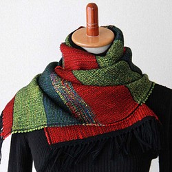 個性的なウール手織りマフラー　グリーンレッド縞　秋冬カラー/プレゼント 1枚目の画像
