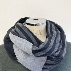 促銷價★蓬鬆保暖❤️雙色帶邊框圖案髮箍（黑灰色） 第1張的照片