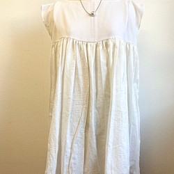 促銷價 ★ 夢寐以求的白色❤️ 褶皺白色束腰連衣裙（L ~ LL 碼） 第1張的照片